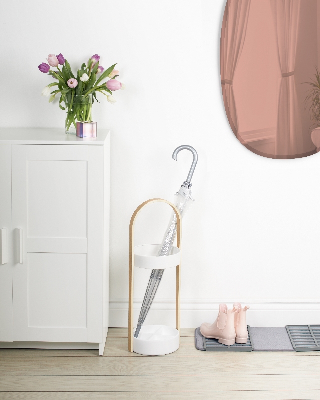 Elegant and durable umbrella stand